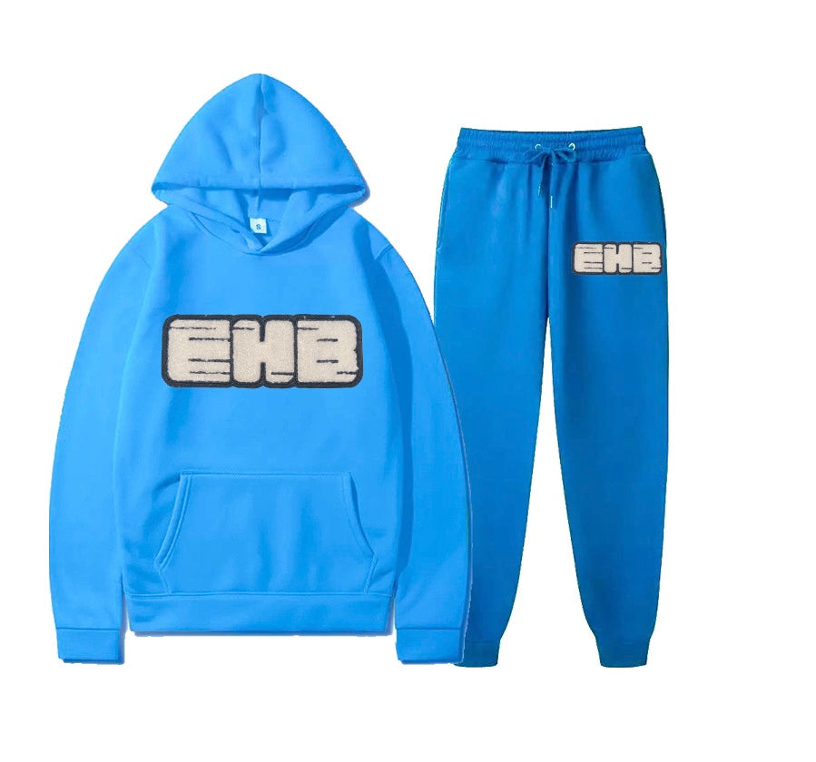 UNC SWEATSUIT